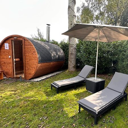 פוטן Veluwe Vakanties Chalets With Private Barrel Sauna - With Pool Bar And Restaurant Facilities In The Veluwe National Park מראה חיצוני תמונה