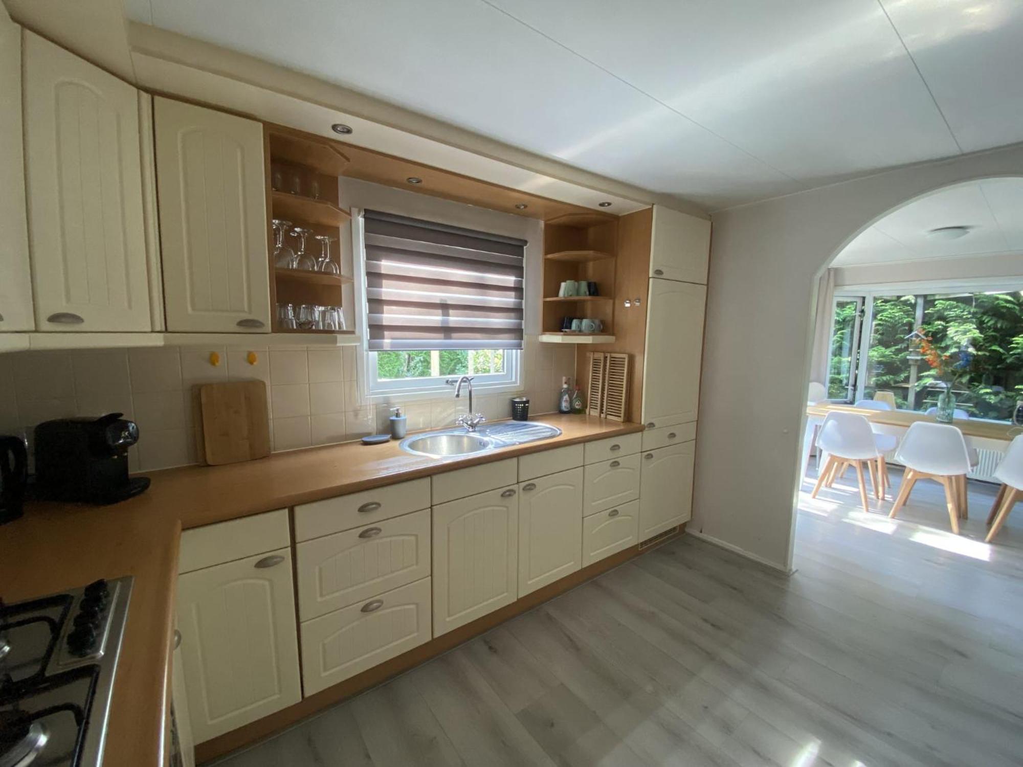 פוטן Veluwe Vakanties Chalets With Private Barrel Sauna - With Pool Bar And Restaurant Facilities In The Veluwe National Park מראה חיצוני תמונה