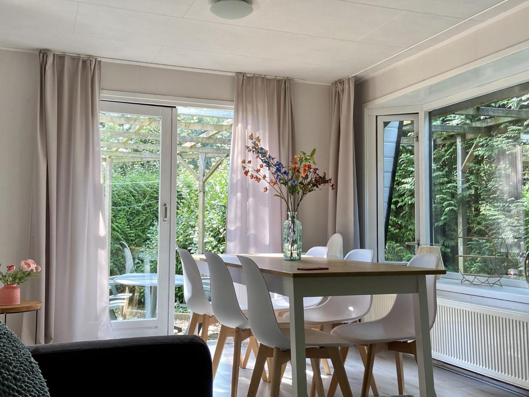 פוטן Veluwe Vakanties Chalets With Private Barrel Sauna - With Pool Bar And Restaurant Facilities In The Veluwe National Park מראה חיצוני תמונה