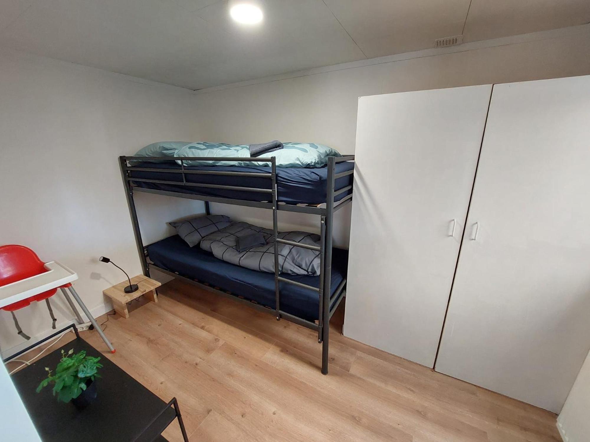 פוטן Veluwe Vakanties Chalets With Private Barrel Sauna - With Pool Bar And Restaurant Facilities In The Veluwe National Park חדר תמונה
